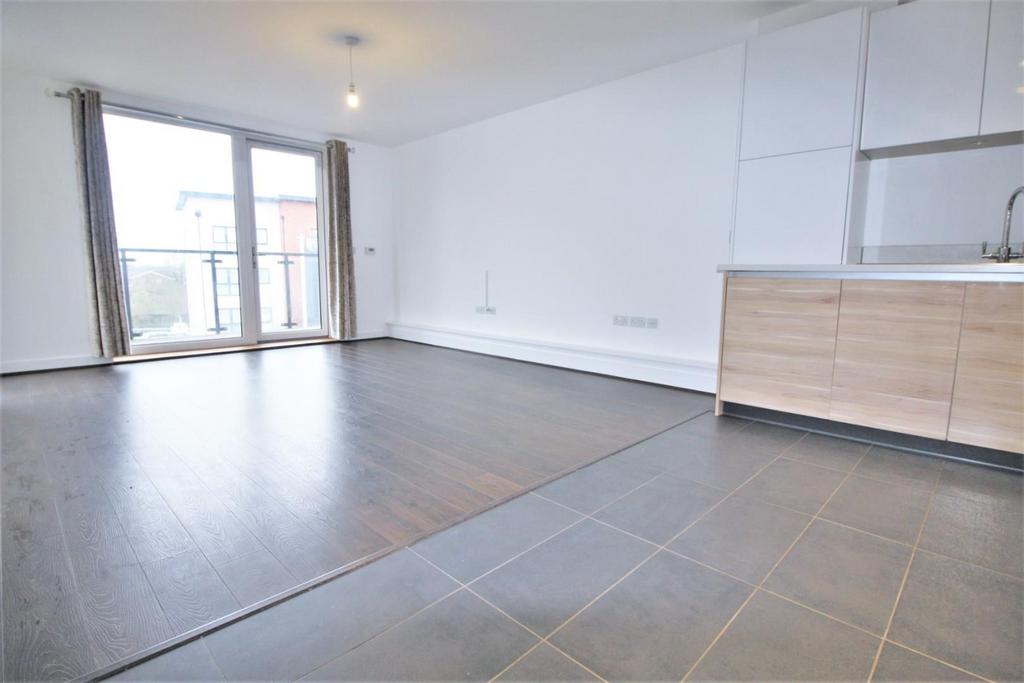 Open plan lounge/kitchen