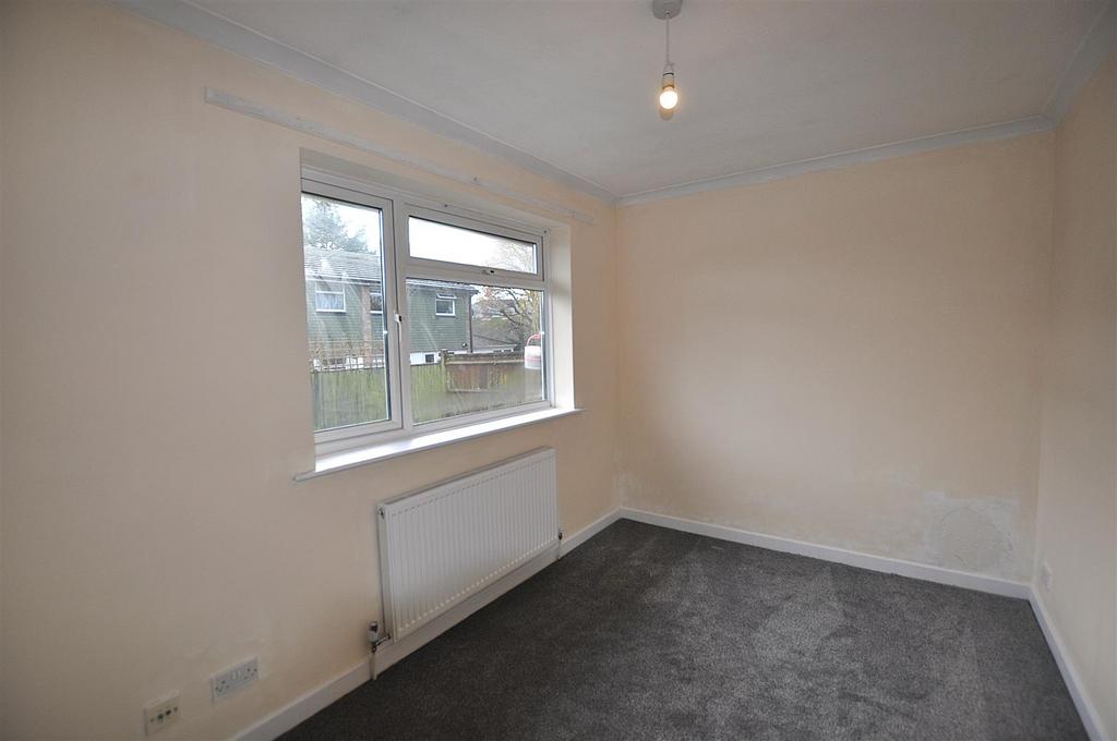 Bedroom 2.JPG