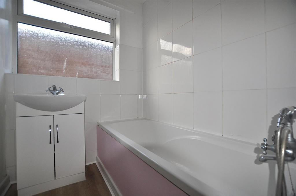 Bathroom.JPG