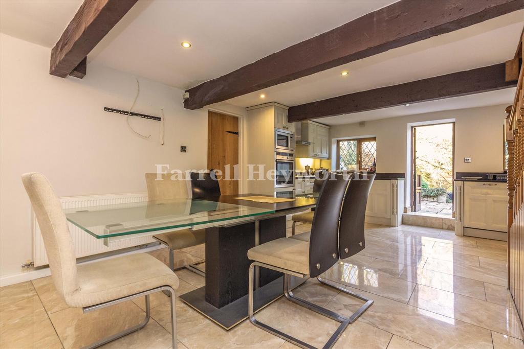 Kitchen e