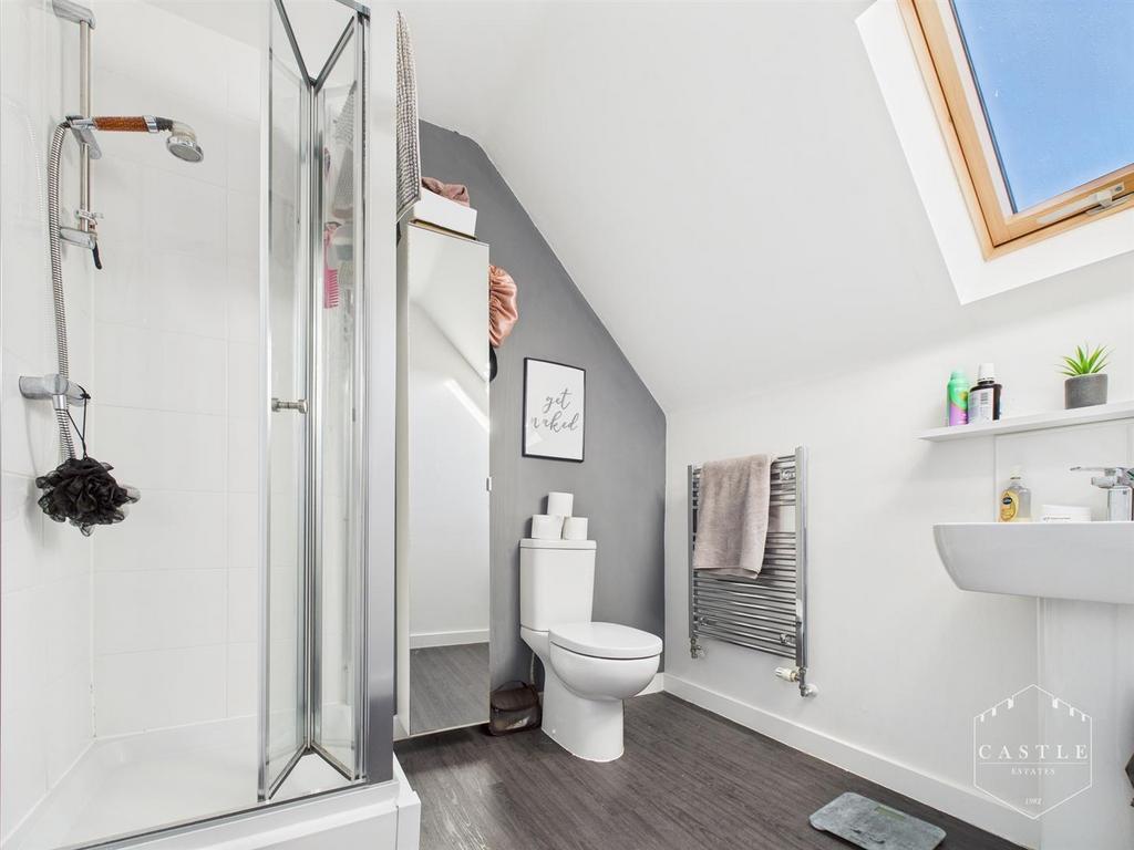 Ensuite shower room