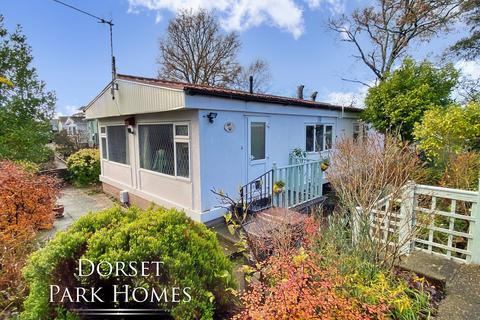West Drive, Oaktree Park, St Leonards, Ringwood, Hampshire