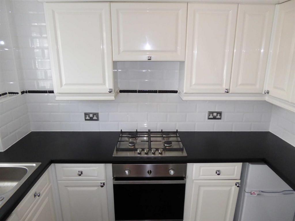 Fitted Kitchen: