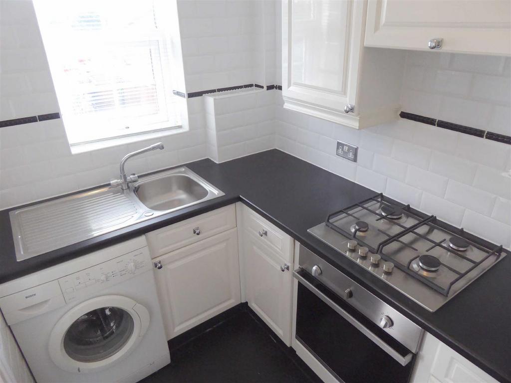 Fitted Kitchen:
