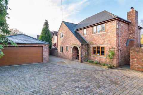 4 bedroom detached house for sale, Bradkirk Lane, Bamber Bridge, Preston