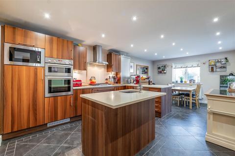 4 bedroom detached house for sale, Bradkirk Lane, Bamber Bridge, Preston