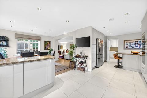 undefined, Georges Mead, Borehamwood WD6