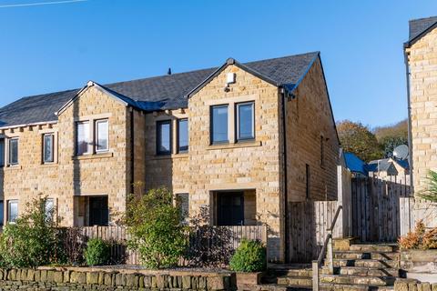 3 bedroom end of terrace house for sale, Huddersfield Road, Meltham, HD9