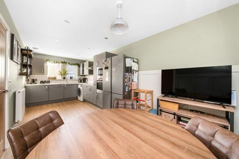 3 bedroom end of terrace house for sale, Huddersfield Road, Meltham, HD9