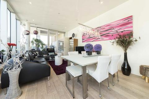 undefined, Baltimore Wharf, London E14