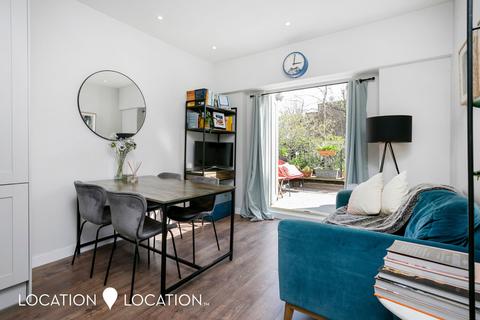 undefined, Farleigh Road, London, N16