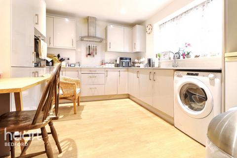 undefined, brooks farm Cottage, Bedford