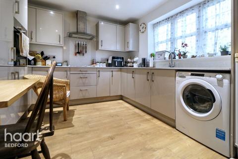 undefined, brooks farm Cottage, Bedford