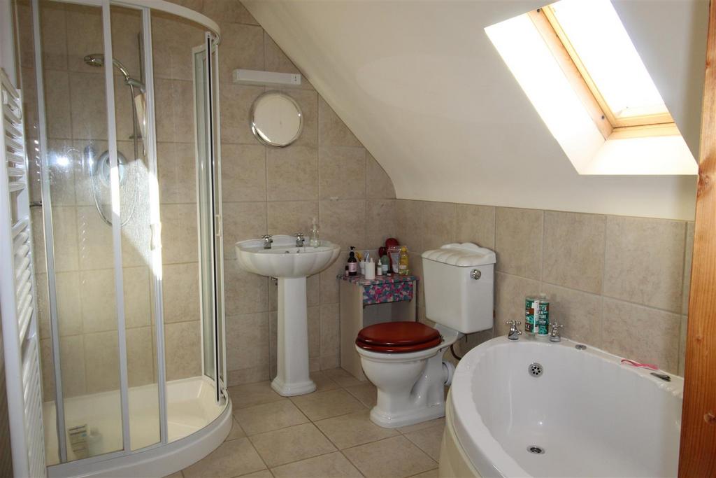 Bathroom.JPG