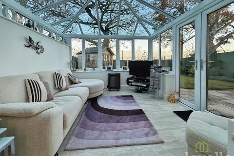 4 bedroom detached house for sale, Lotus Court, North Hykeham LN6