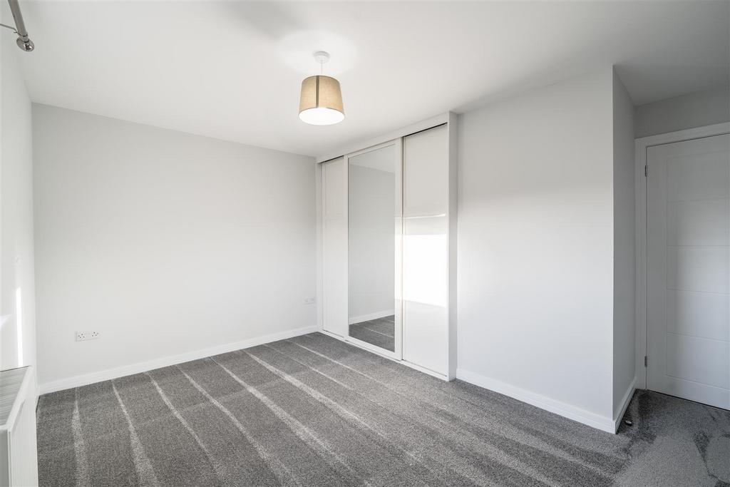 Bedroom.one.a