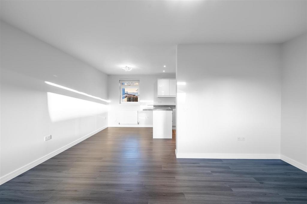 Lounge-1.jpg
