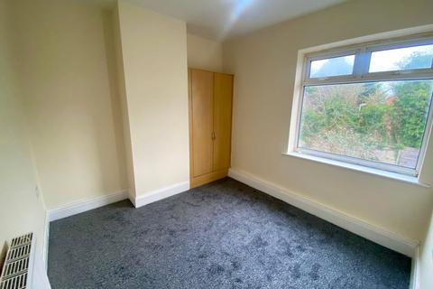 3 bedroom semi-detached house to rent, Fir Trees Avenue, Preston PR2