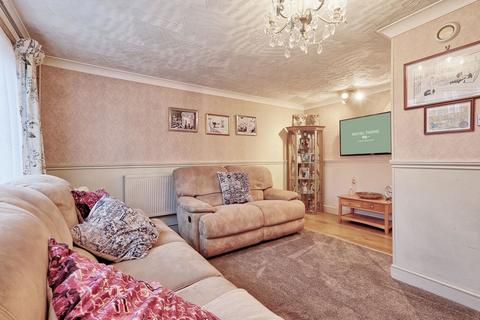undefined, Larkspur Close, South Ockendon RM15