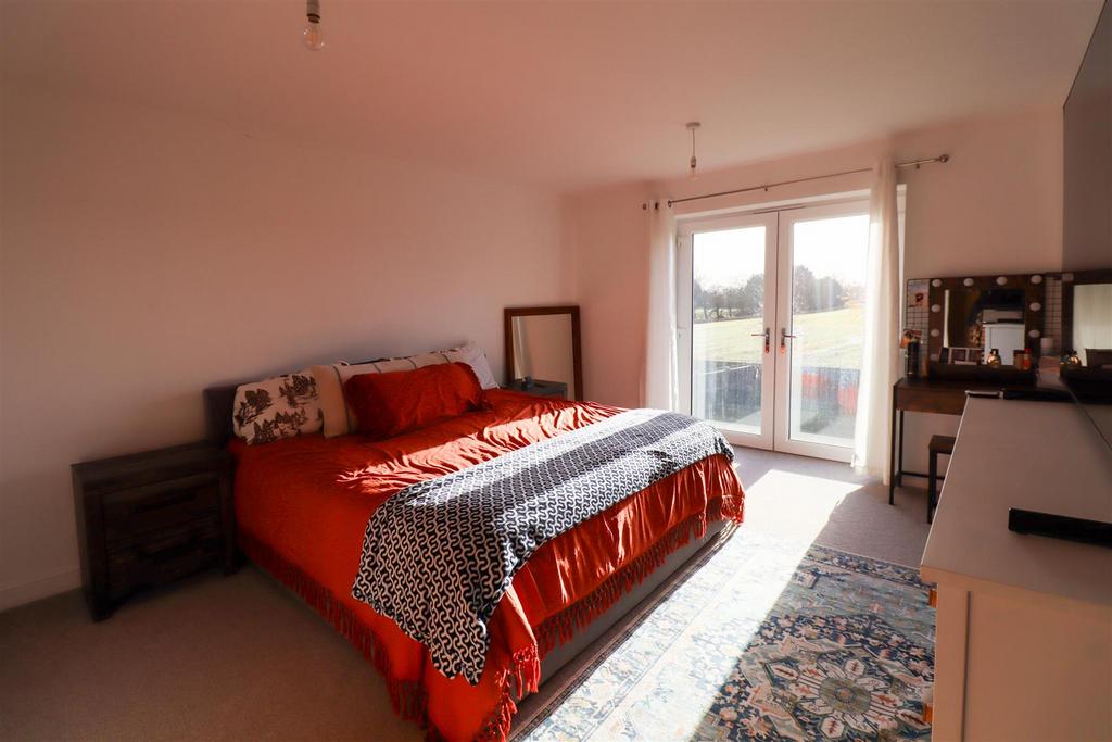 Bedroom 1.jpg