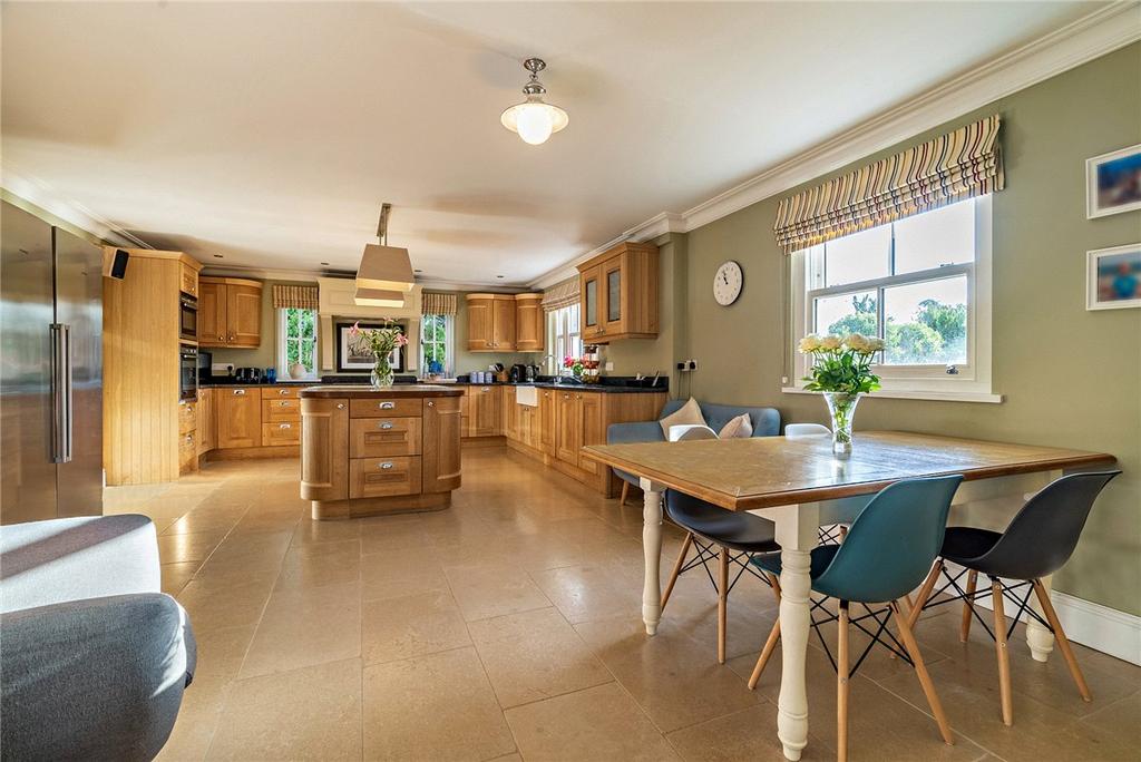 Kitchen/Breakfast
