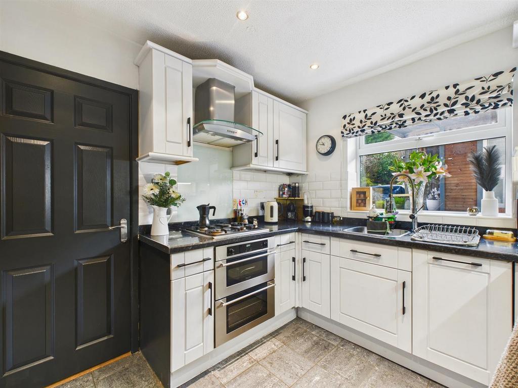 CAM03145 G0-PR0443-STILL003.jpg