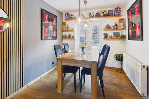 3 bedroom detached house for sale, Clifton Drive, Buxton