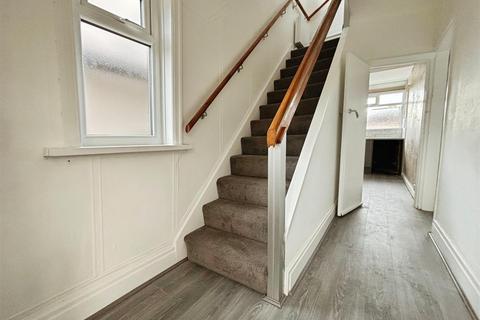 3 bedroom semi-detached house for sale, Leeds Road, Bradford BD2