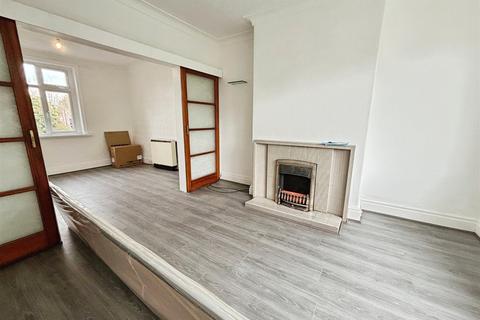 3 bedroom semi-detached house for sale, Leeds Road, Bradford BD2