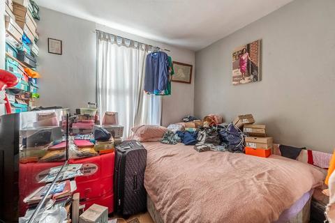 undefined, Wellington Road, Harrow Weald, Harrow, HA3