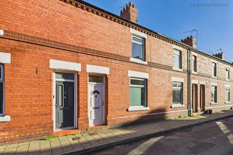 2 bedroom terraced house for sale, West Street, Hoole, CH2
