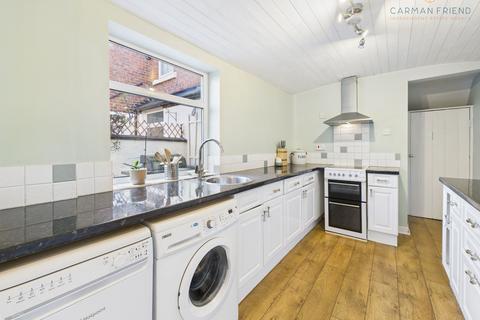 2 bedroom terraced house for sale, West Street, Hoole, CH2