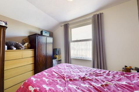 undefined, Flat 2, 119 Abington Avenue, Northampton, Northamptonshire, NN1 4QB