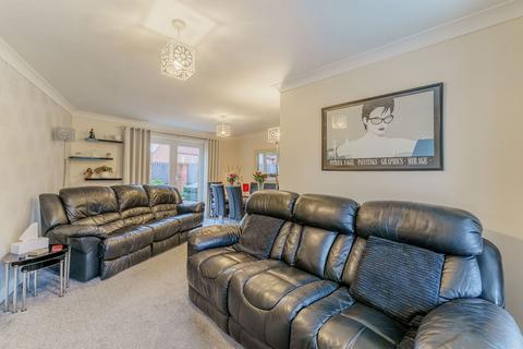 3 bedroom semi-detached house for sale, Willow Gardens, Selby YO8