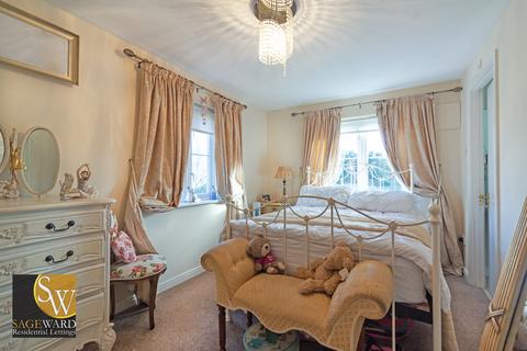 undefined, Garratts Close, Hertfordshire SG14