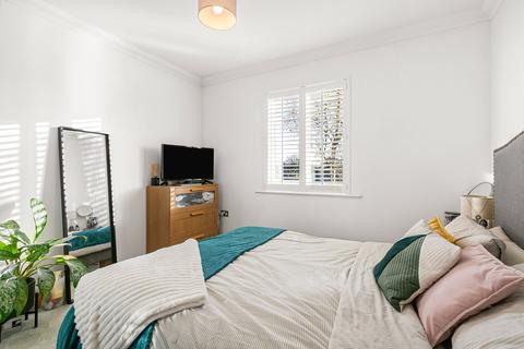 undefined, Byron Road, Surrey KT15
