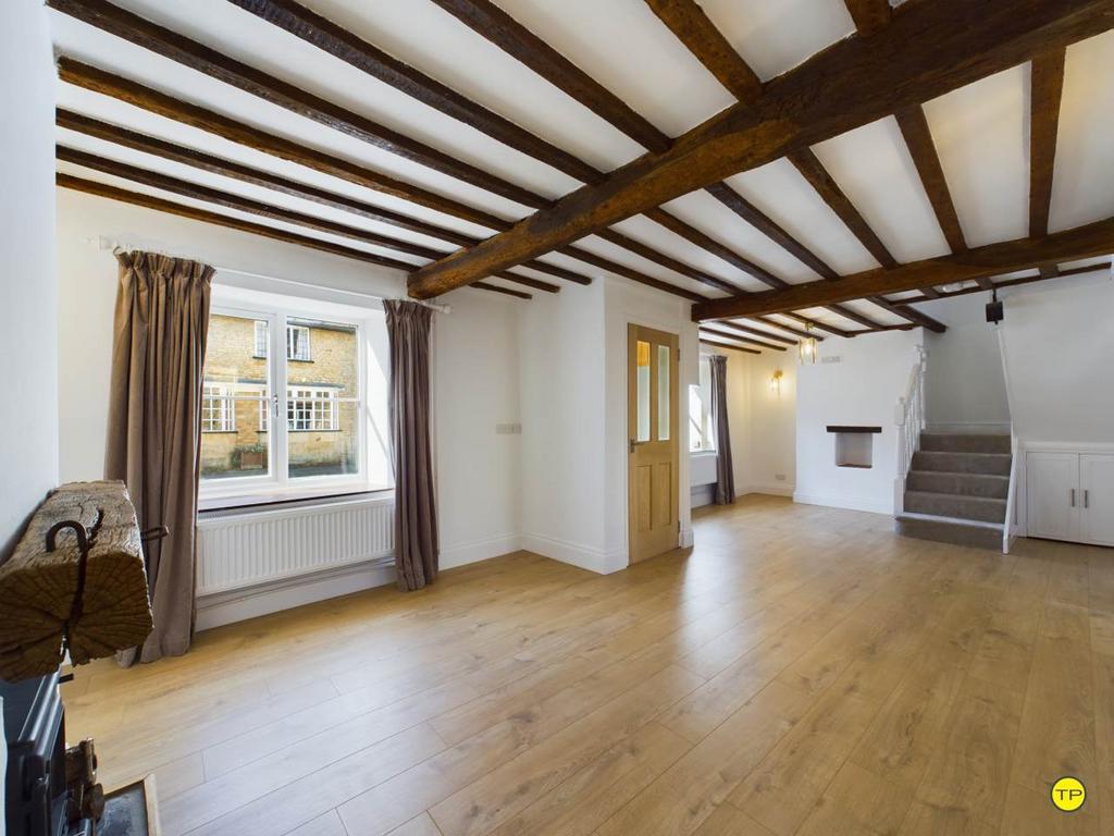 Lounge / dining area
