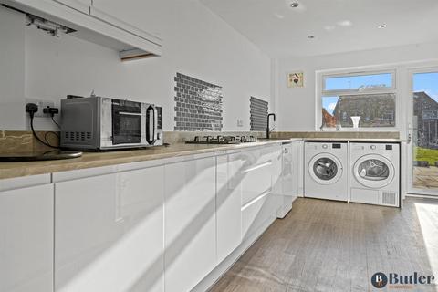 3 bedroom terraced house for sale, Marymead Drive, Stevenage