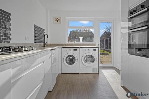 3 bedroom terraced house for sale, Marymead Drive, Stevenage