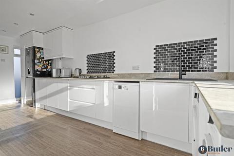 3 bedroom terraced house for sale, Marymead Drive, Stevenage
