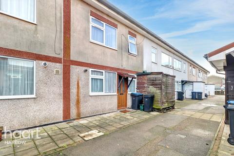 3 bedroom terraced house for sale, Berecroft, Harlow