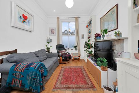 2 bedroom flat to rent, Mount Pleasant Villas, London