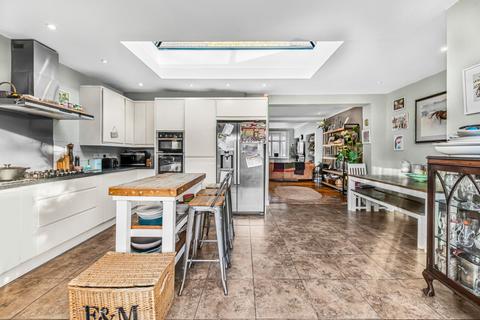 undefined, Kings Farm Avenue, Richmond, Surrey