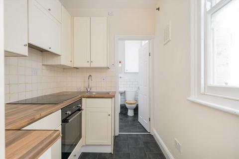 undefined, Settles Street, LONDON E1