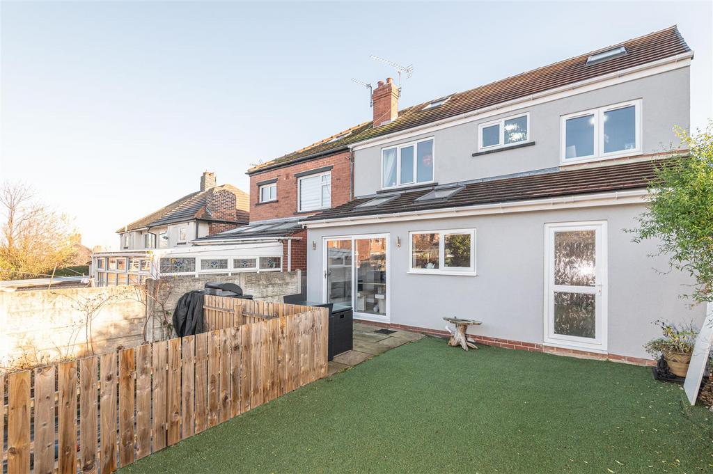 16 - 23 Queens Drive S75 2 QQ.jpg