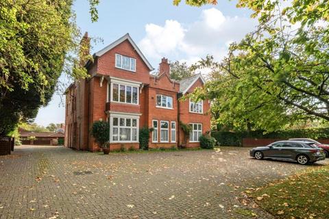 Bargate, Grimsby, DN34