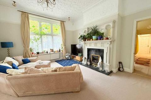 undefined, Bargate, Grimsby, DN34