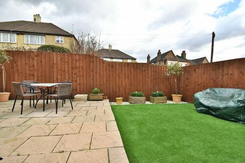 2 bedroom flat to rent, Brockley View, London SE23