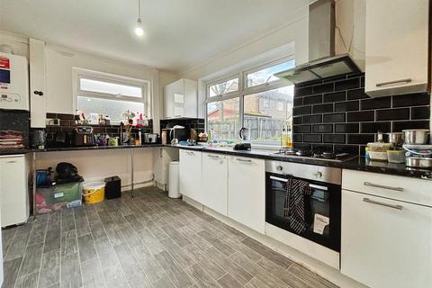 undefined, Broadstone Way, Bradford BD4