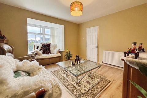 undefined, Broadstone Way, Bradford BD4
